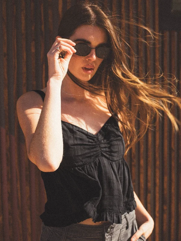Fresh And Fashionable Day By The Bay Top - Black
